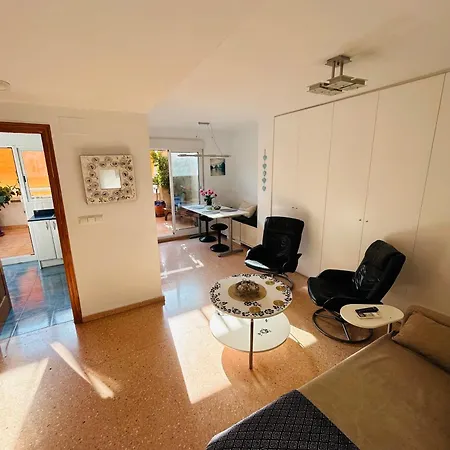 Lovely Penhouse In With Parking 阿利坎特