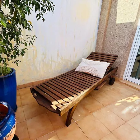 公寓 Lovely Penhouse In With Parking