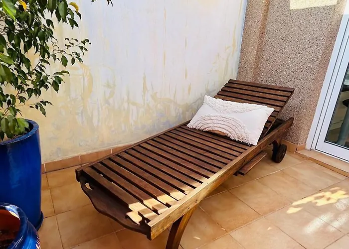 公寓 Lovely Penhouse In With Parking