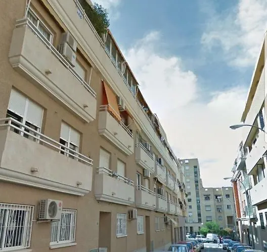 Lovely Penhouse In With Parking 阿利坎特