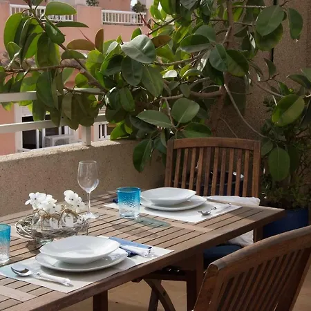 Appartement Lovely Penhouse In With Parking *